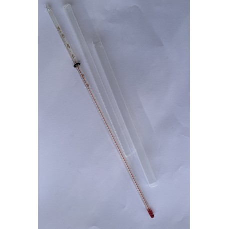 Thermometer with organic liquid